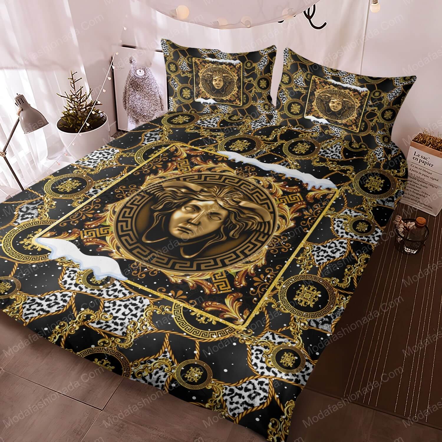 Versace Logo Christmas Bed Sets Bedding Sets - Modafashionada.Com Versace Logo Christmas Bed Sets Bedding Sets - Modafashionada.Com